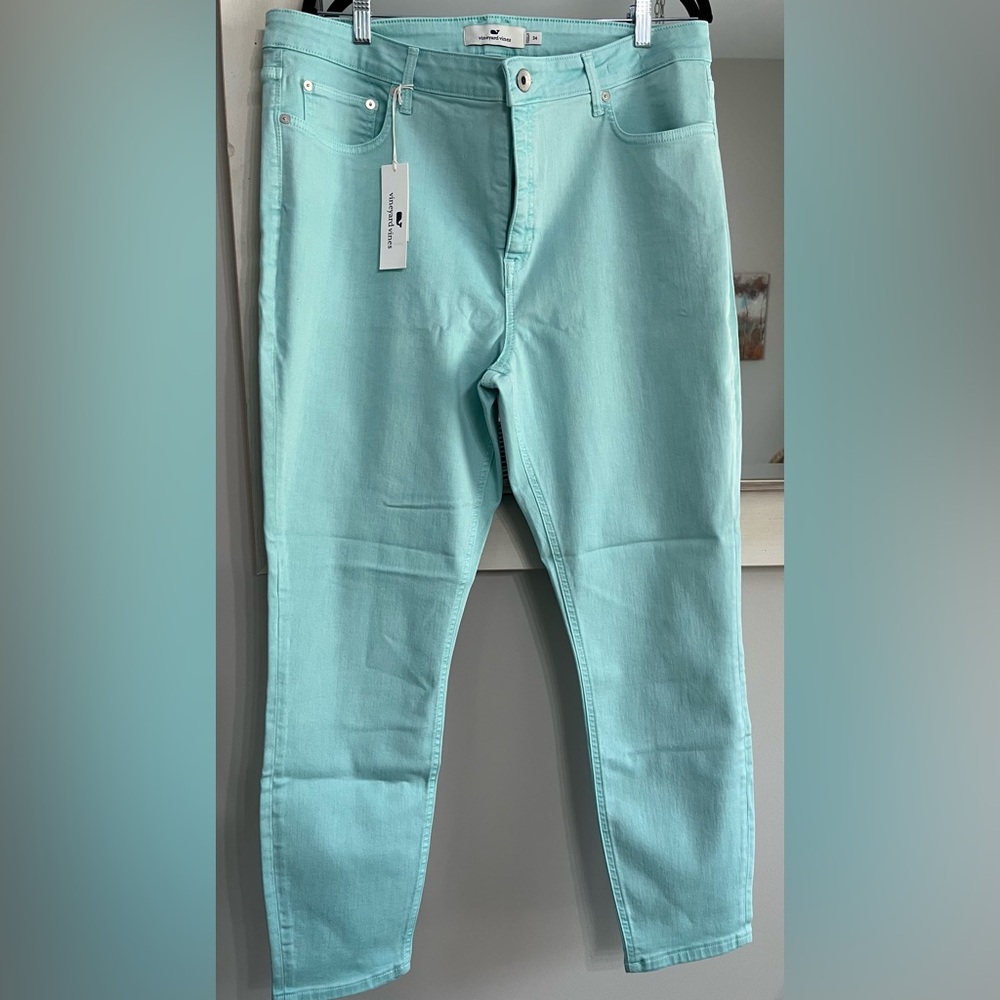 Vineyard Vines Cropped Jeans in Light Aqua
